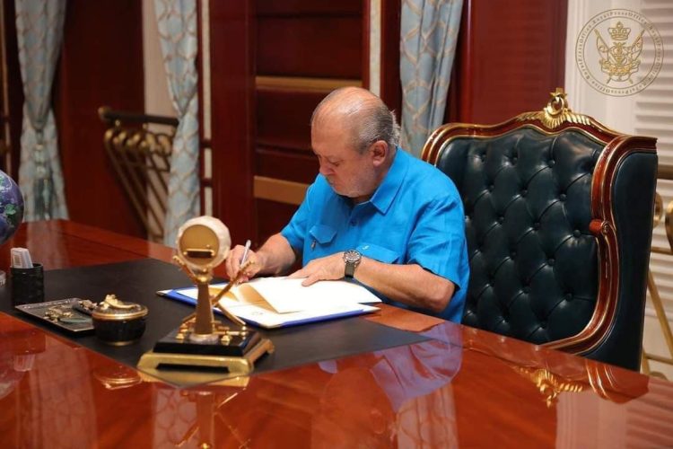 Sultan Ibrahim berkenan menandatangani watikah pembubaran DUN Johor bagi memberi laluan untuk PRN Johor.